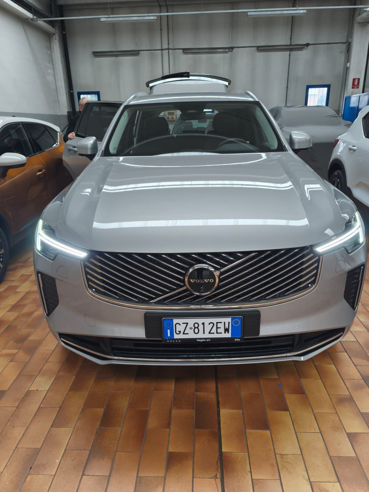 Numer rejestracyjny GZ812EW posiada VOLVO XC90