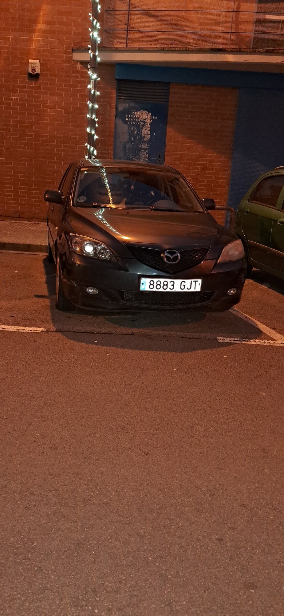 Numer rejestracyjny 8883GJT posiada MAZDA MAZDA3 2.0 SPORTIVE+ KENDO