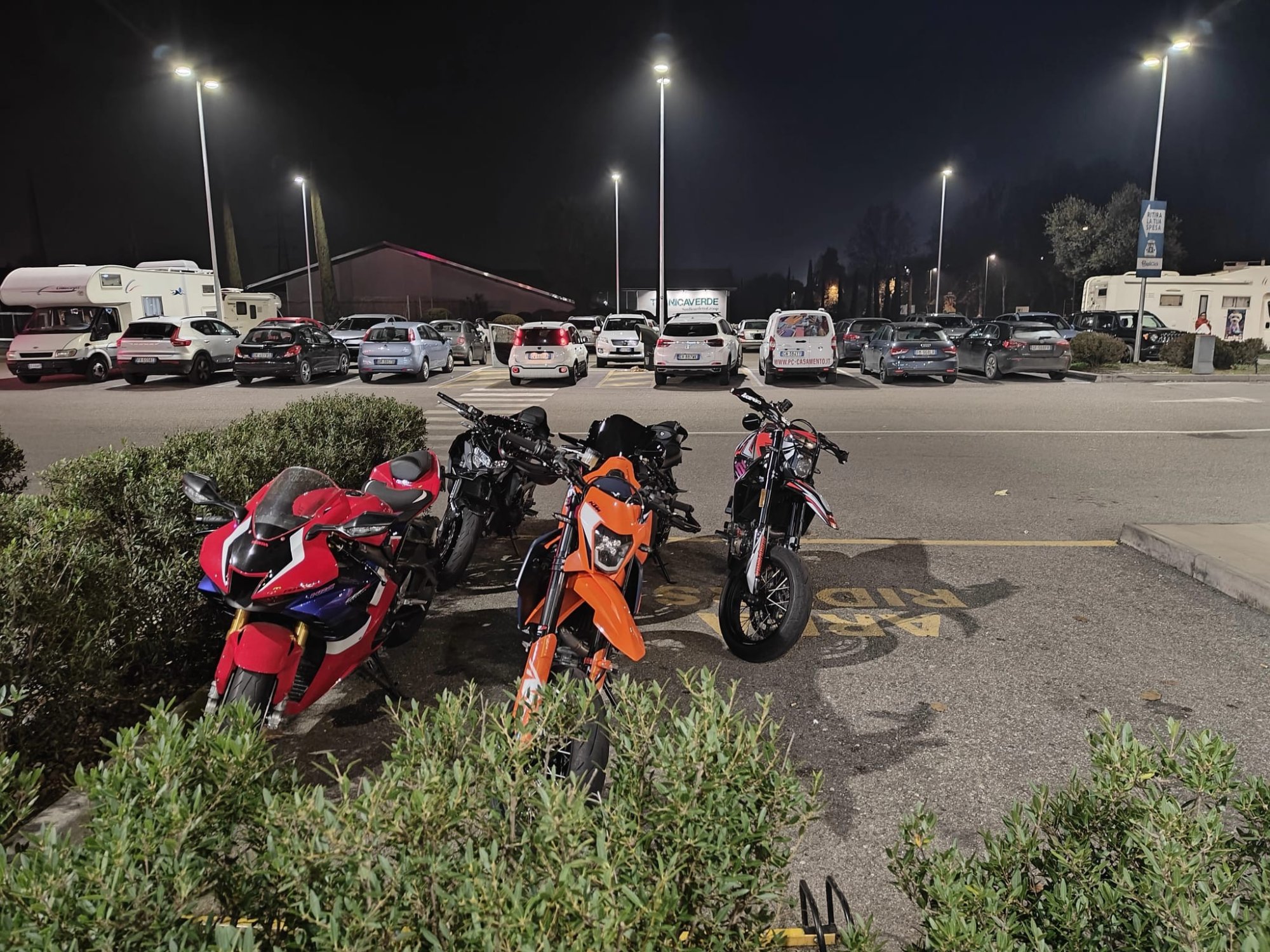 Numer rejestracyjny CN382LL posiada MERCEDES Classe E Numer rejestracyjny CN382LL posiada MERCEDES Classe E