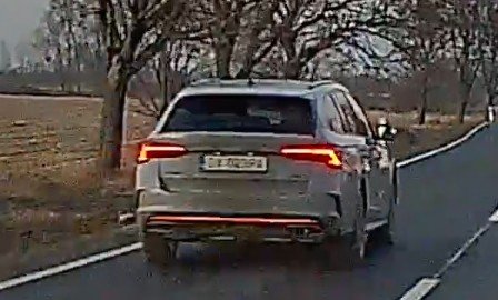 Numer rejestracyjny HXAQ37 posiada  