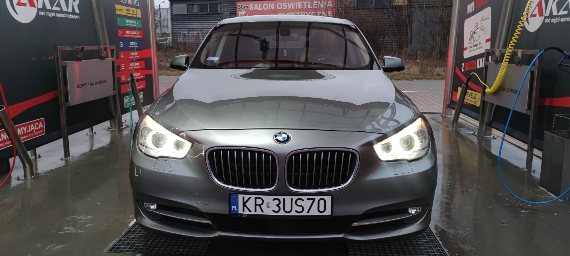 Numer rejestracyjny KR 3US70 posiada BMW 535D GT - KR3US70