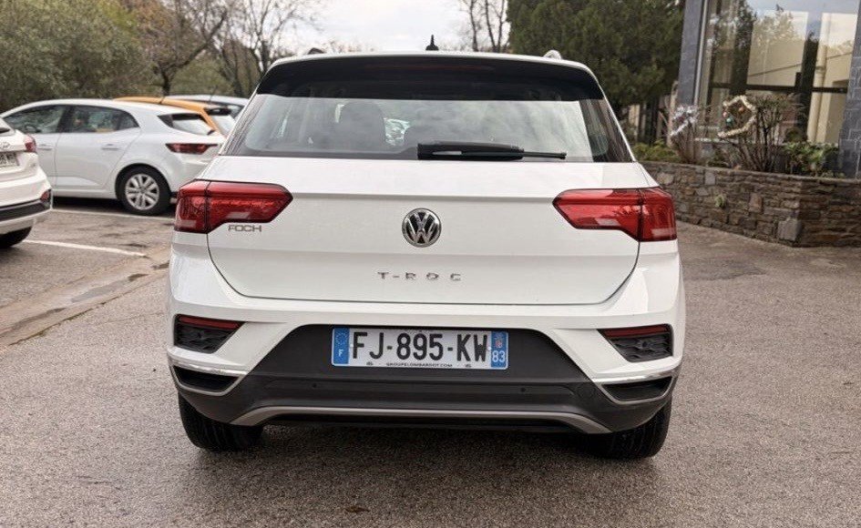 Numer rejestracyjny FJ895KW posiada VOLKSWAGEN T-ROC