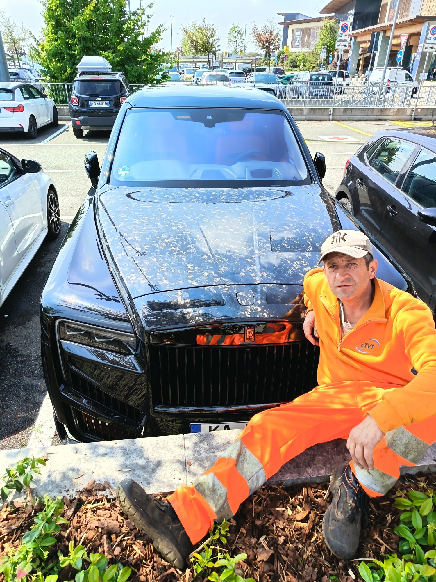 Numer rejestracyjny KA posiada Rolls-Royce 