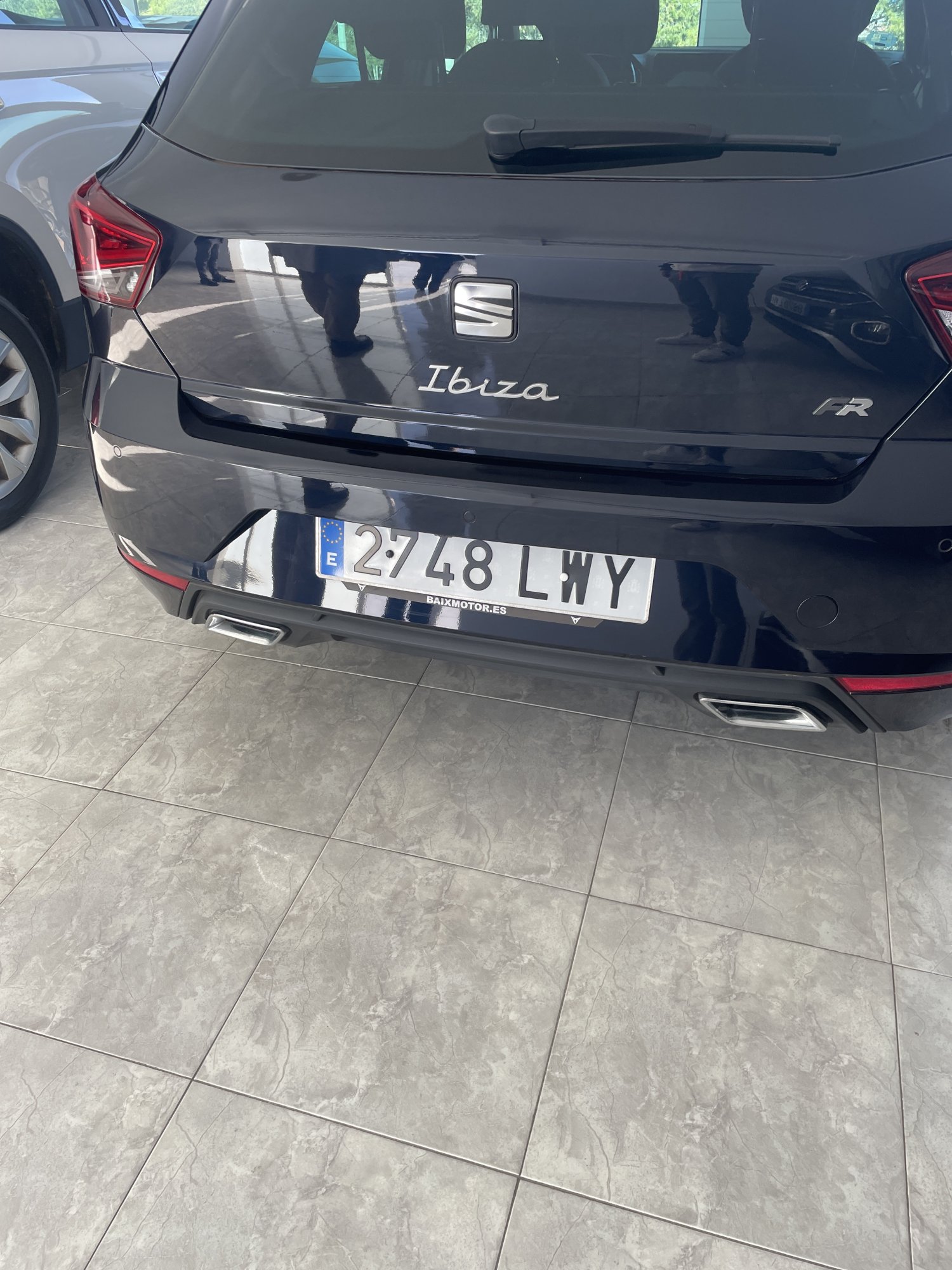 Numer rejestracyjny 2748LWY posiada SEAT IBIZA Numer rejestracyjny 2748LWY posiada SEAT IBIZA