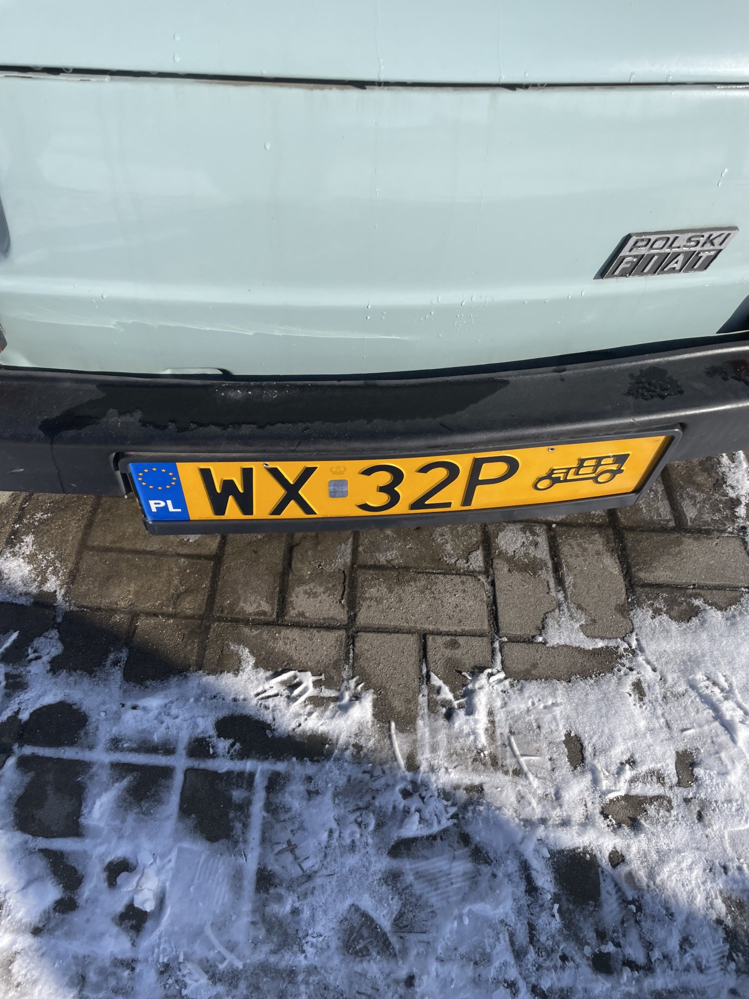 Numer rejestracyjny WX 32P posiada FSM-BIELSKO BIAŁA POLSKI FIAT 126 650 - WX32P