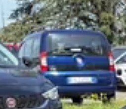 Numer rejestracyjny EK741LJ posiada TOYOTA IQ