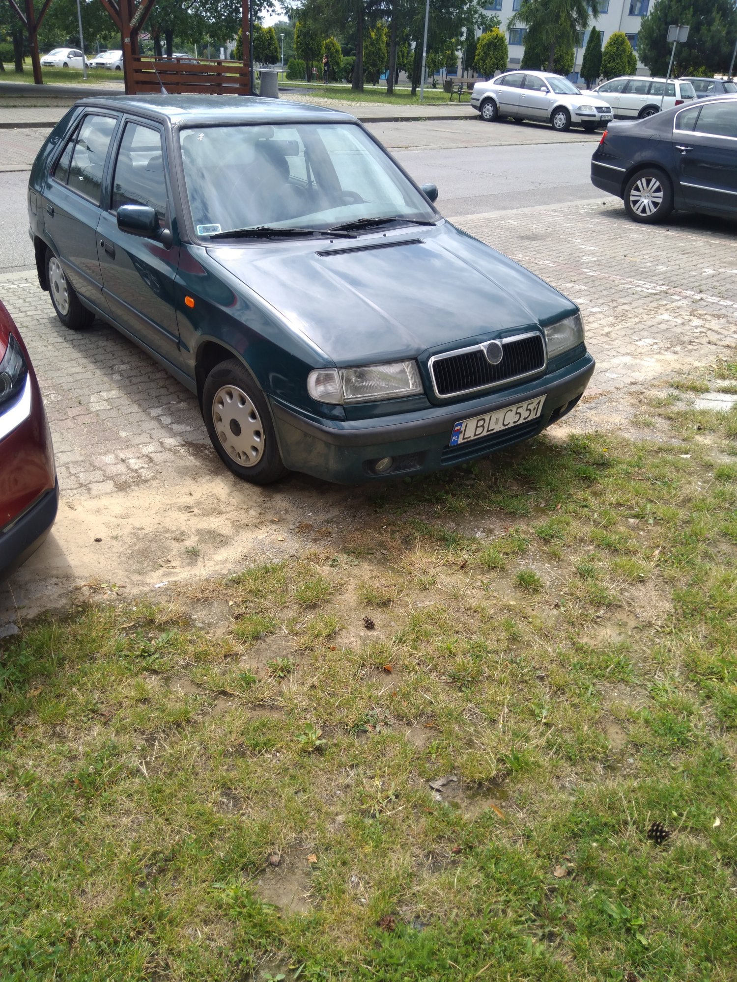 Numer rejestracyjny LBL C551 posiada SKODA FELICIA 1.3 (LXI,GLXI) - LBLC551