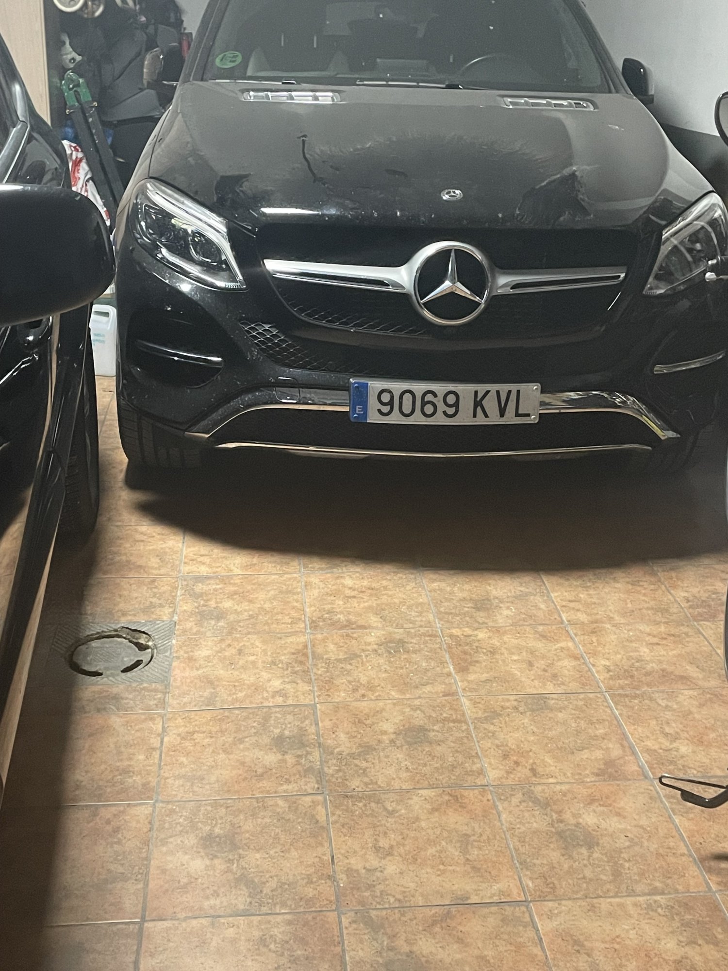 Numer rejestracyjny 9069KVL posiada MERCEDES GLE (166-292)
