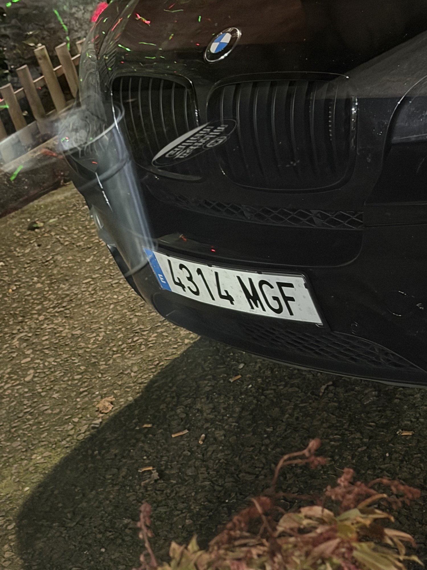 Numer rejestracyjny 4314MGF posiada BMW X6