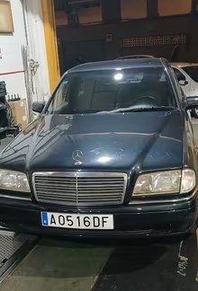 Numer rejestracyjny A0516DF posiada MERCEDES C 250 (202) Numer rejestracyjny A0516DF posiada MERCEDES C 250 (202)