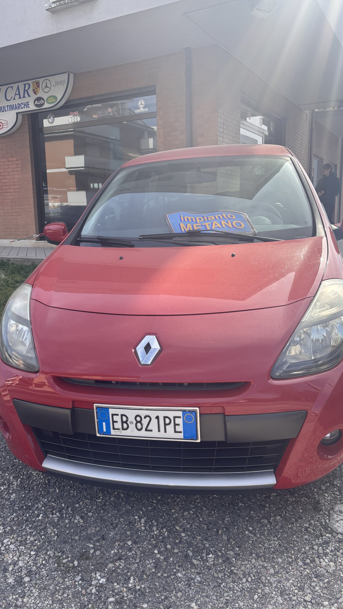 Numer rejestracyjny EB821PE posiada RENAULT Clio 3a serie