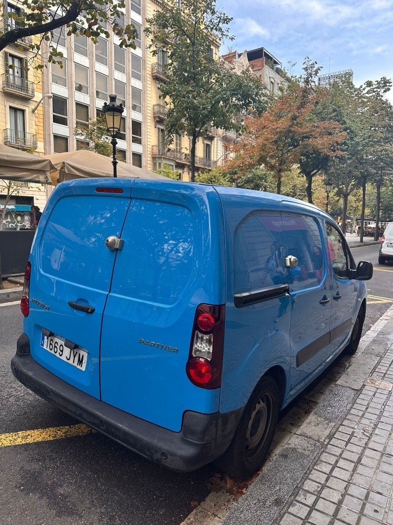 Numer rejestracyjny 1669JYM posiada PEUGEOT PARTNER