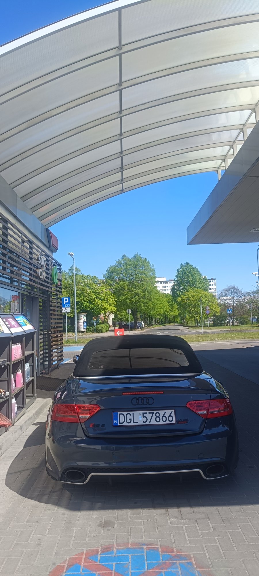 Il numero di registrazione DGL 57866 ha AUDI A5 Cabriolet Quattro 3.0 TDi DPF MR`09 E4 B8 S tronic - DGL57866