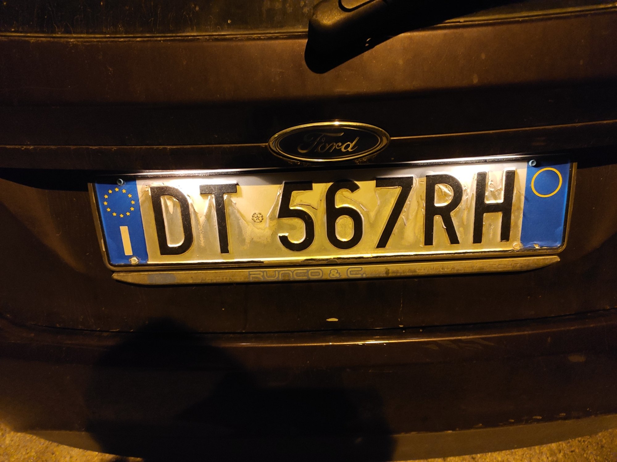 Numer rejestracyjny DT567RH posiada FORD Fiesta 6a serie