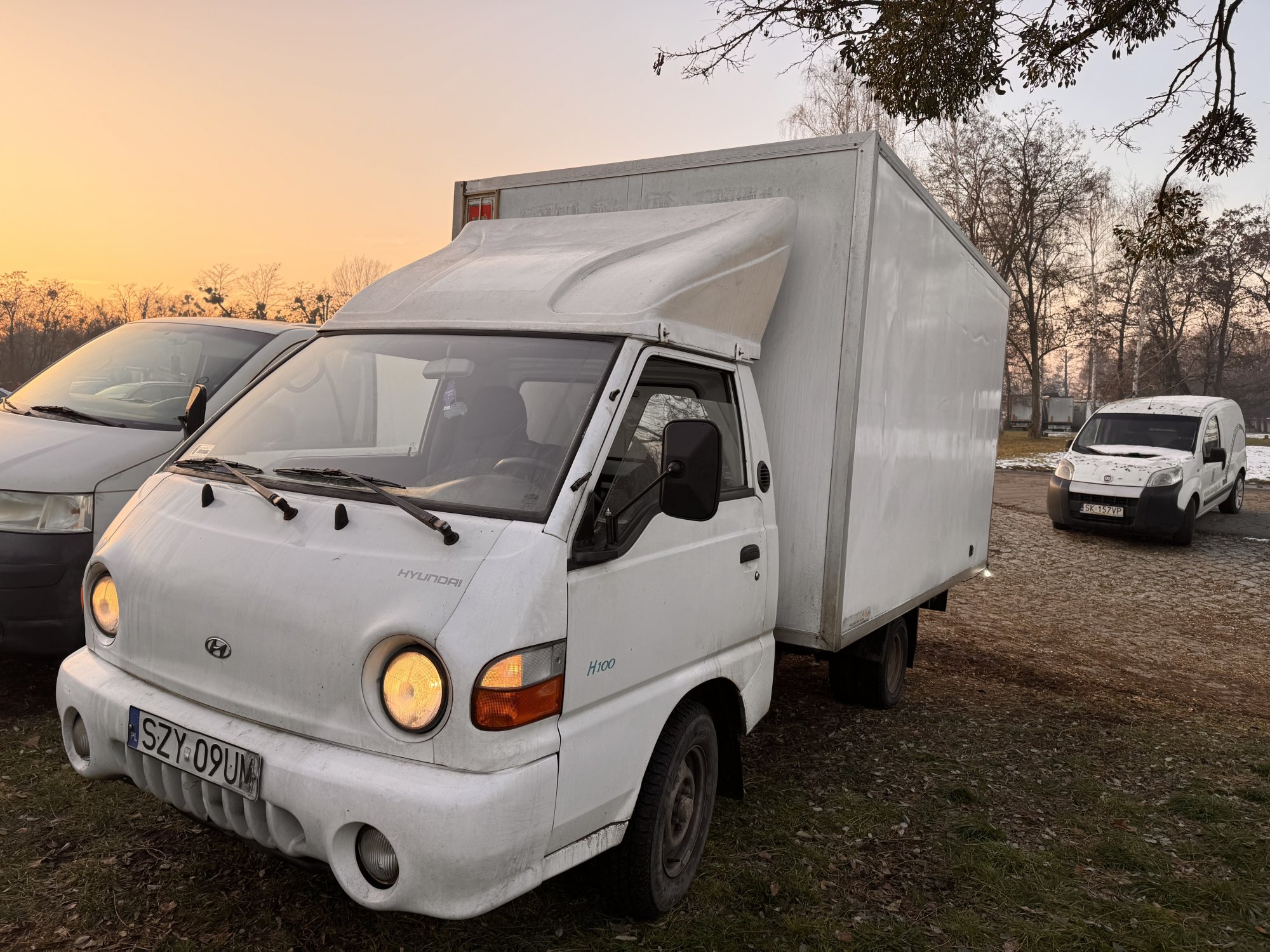 Numer rejestracyjny SZY 09UM posiada HYUNDAI H1 Starex Van MR`98 3.0t SV Van-3 - SZY09UM