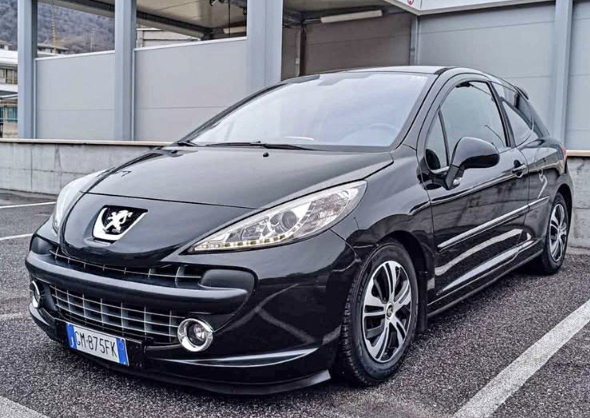 Numer rejestracyjny CM875FK posiada CITROEN Xsara Xsara Picasso 2.0 HDi Exclusive (66 kw)