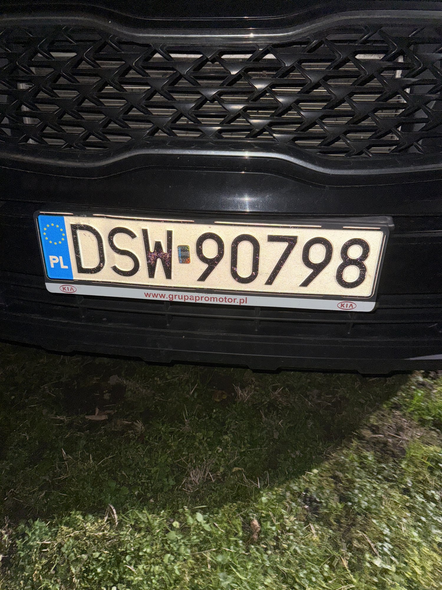 Numer rejestracyjny DSW 90798 posiada KIA SPORTAGE - DSW90798