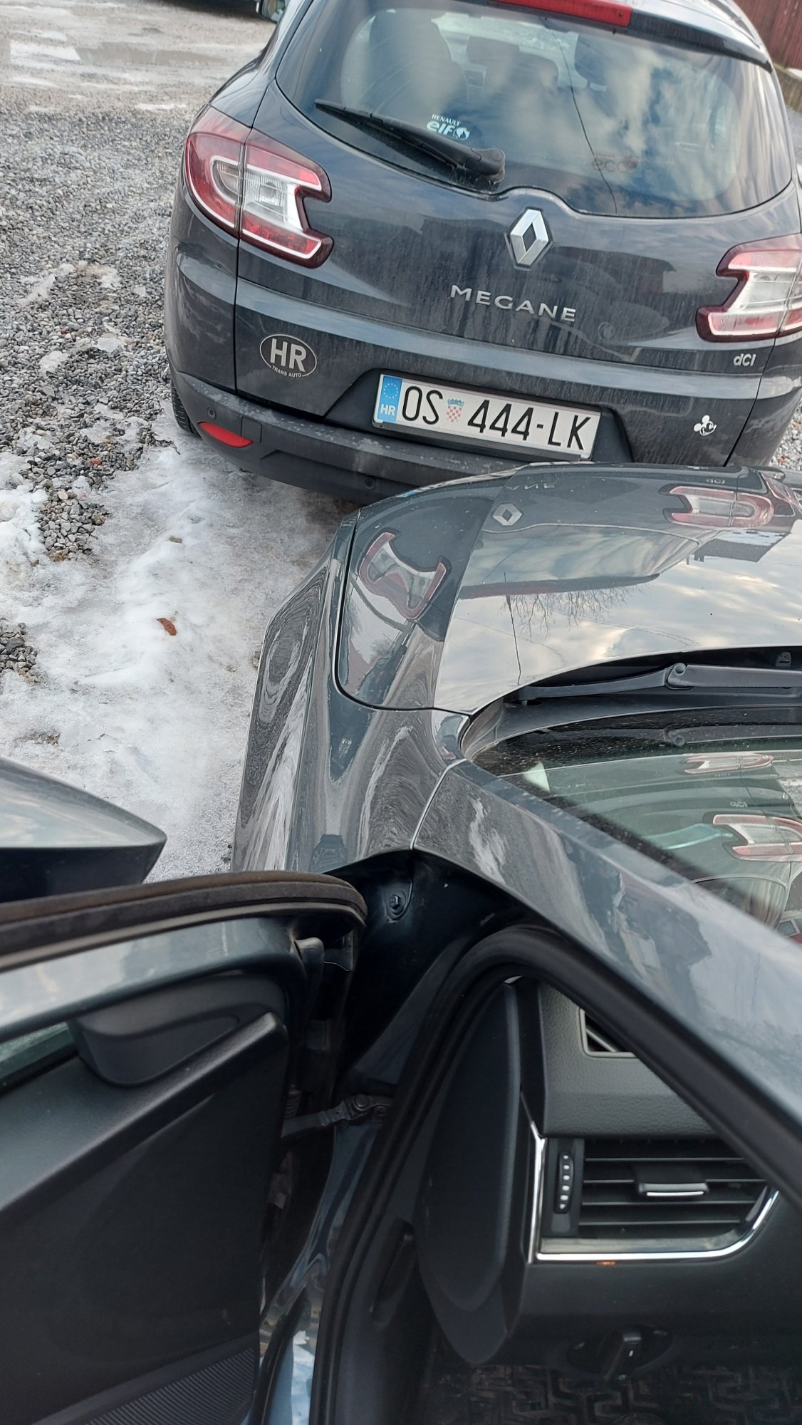 Numer rejestracyjny OS444LK posiada Renault Megane dCi