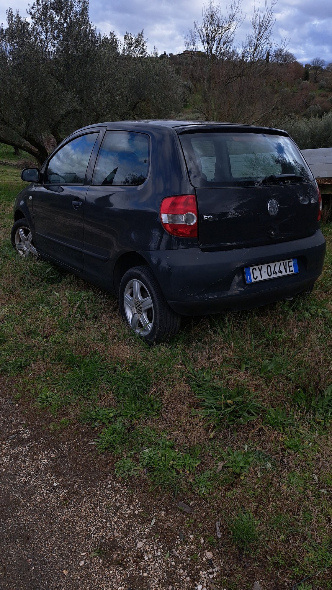 Numer rejestracyjny CY044VE posiada VOLKSWAGEN Fox
