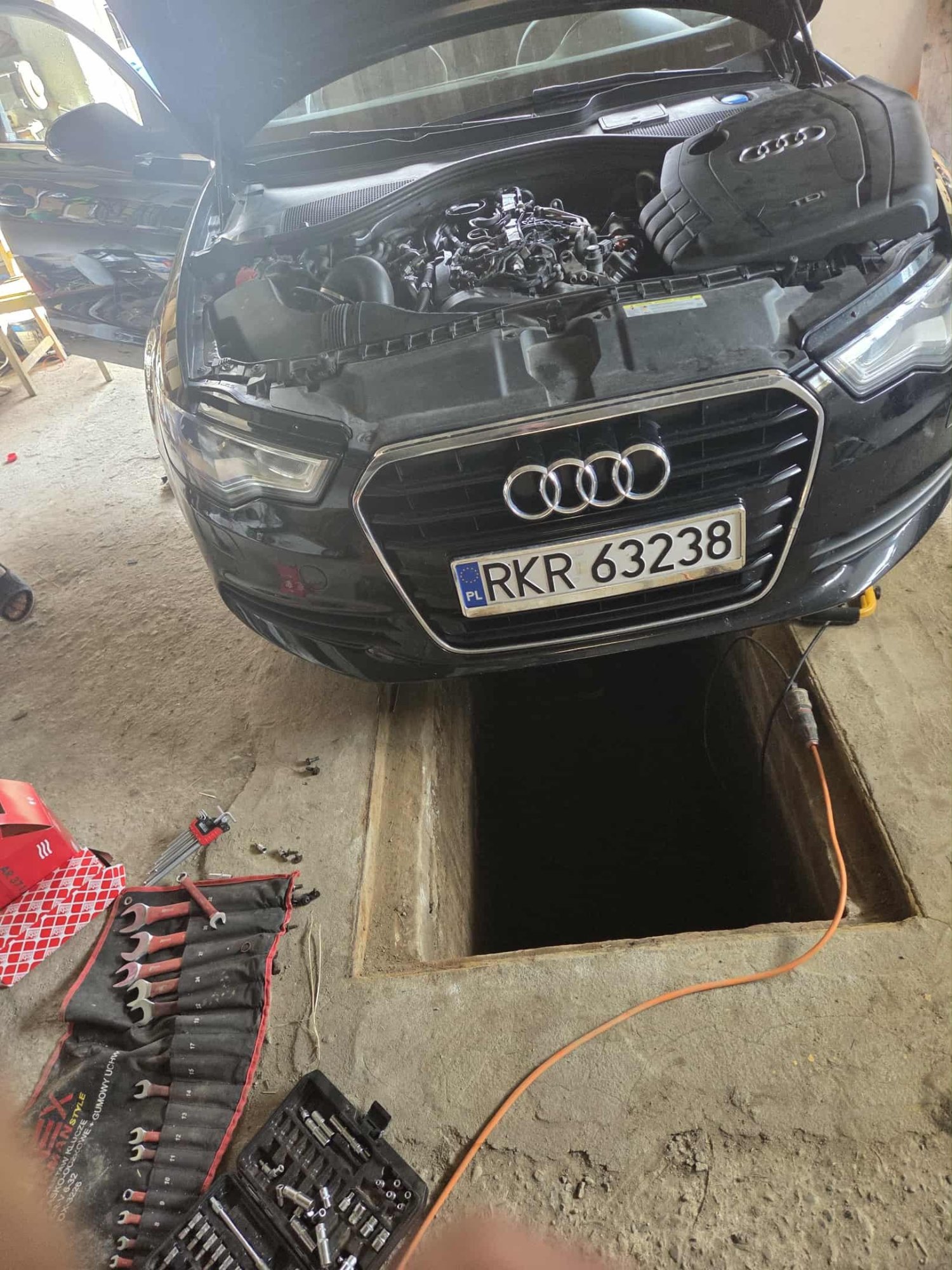 Numer rejestracyjny RKR 63238 posiada AUDI A6 LIMOUSINE - RKR63238