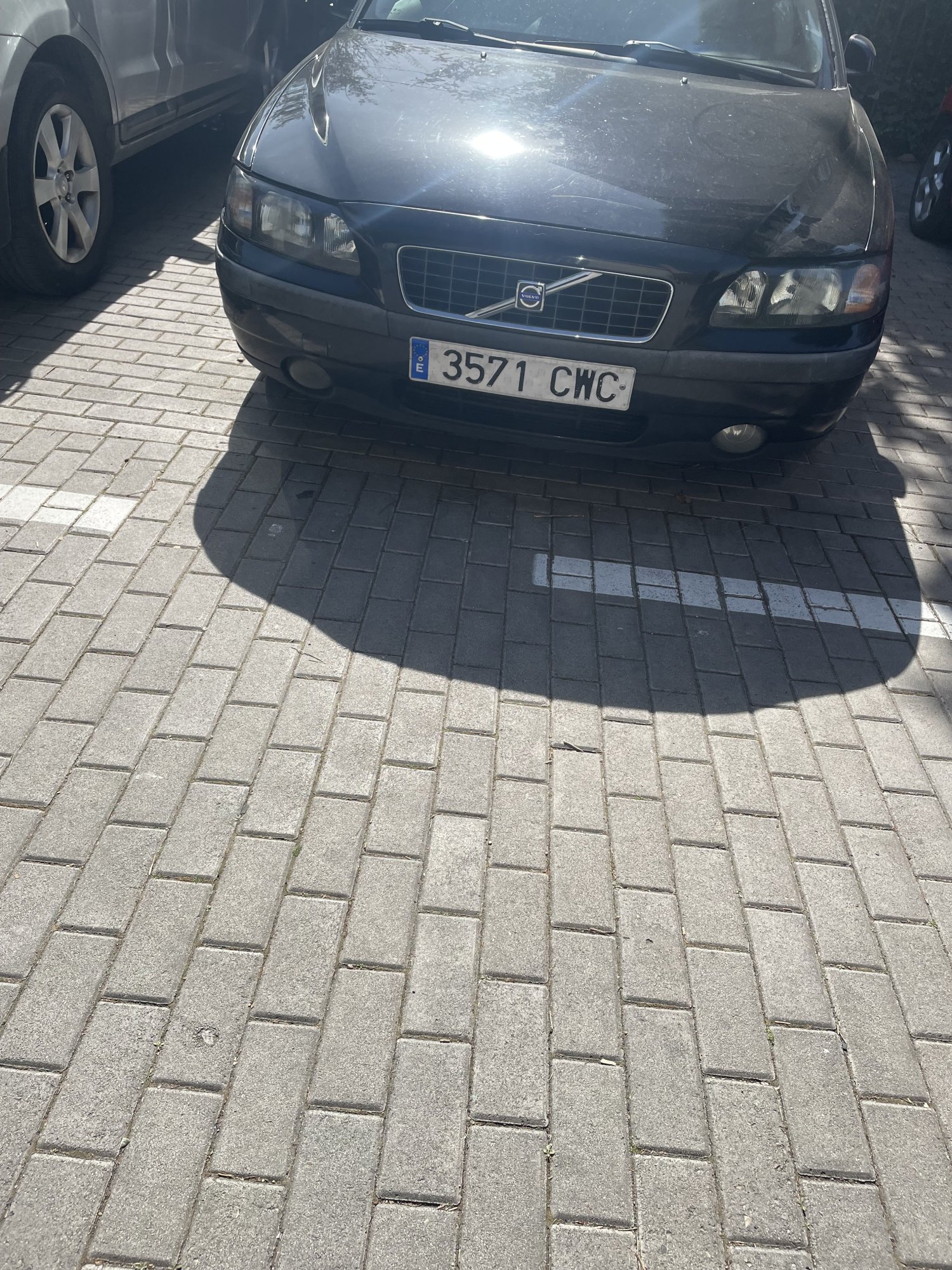 Numer rejestracyjny 3571CWC posiada VOLVO S60