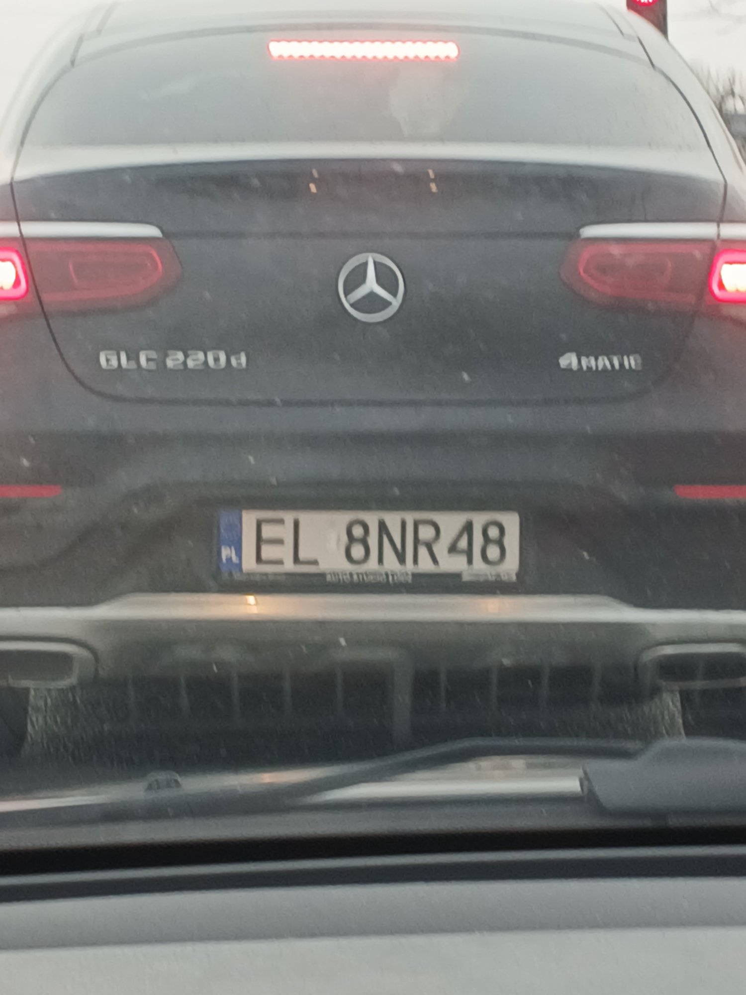 Numer rejestracyjny EL 8NR48 posiada MERCEDES-BENZ GLC 220 D 4MATIC - EL8NR48