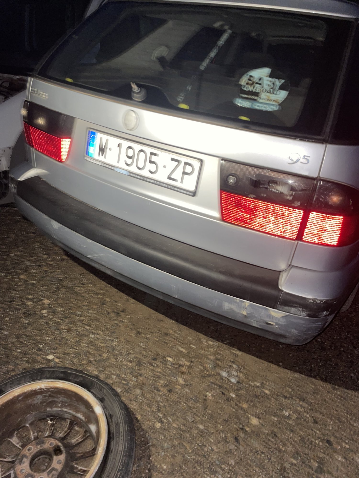 Numer rejestracyjny M1905ZP posiada SAAB 9-5