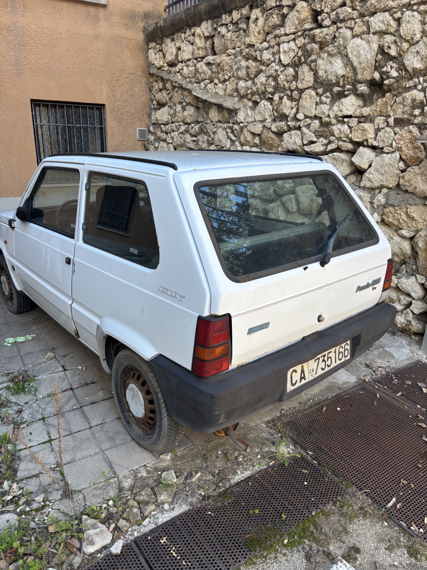Numer rejestracyjny CA735166 posiada FIAT Panda 1a serie