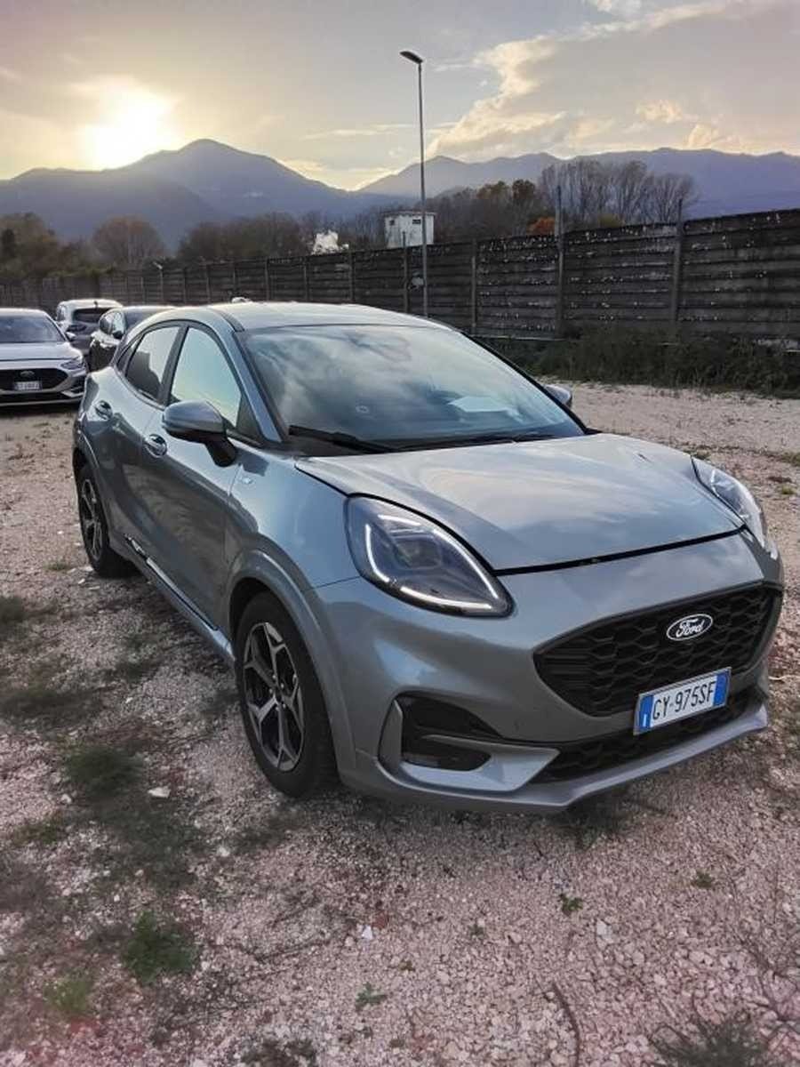 Numer rejestracyjny CY975SF posiada FORD Mondeo 2a serie