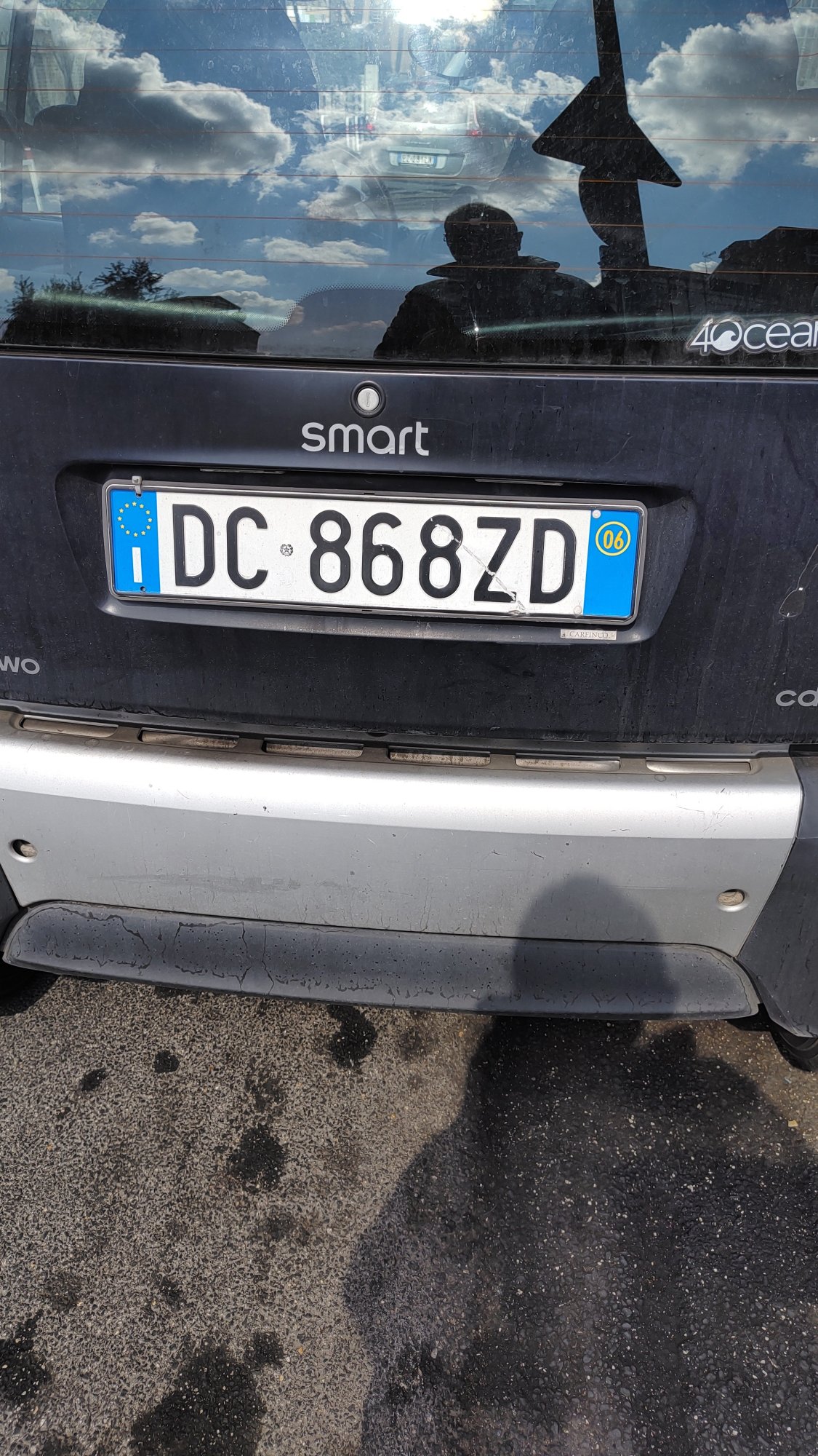 Numer rejestracyjny DC868ZD posiada SMART fortwo 1a serie