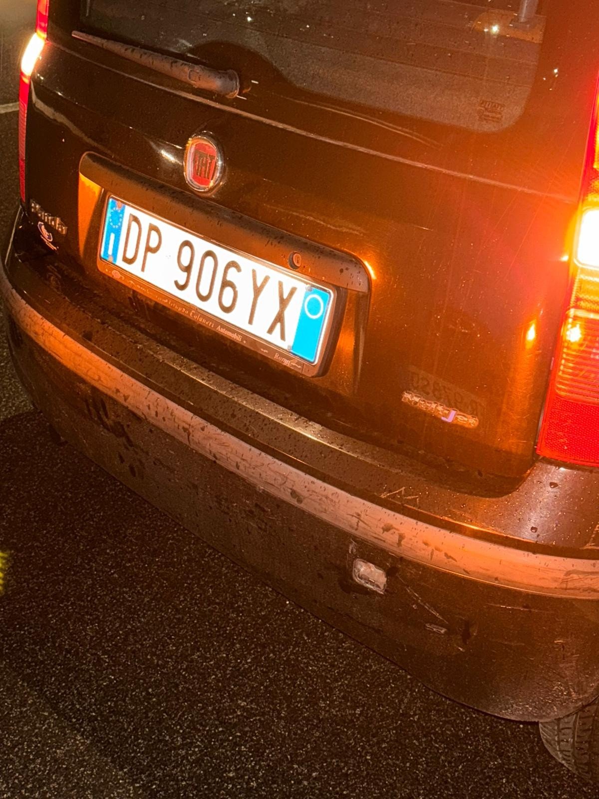 Numer rejestracyjny DP906YX posiada FIAT Panda 2a serie