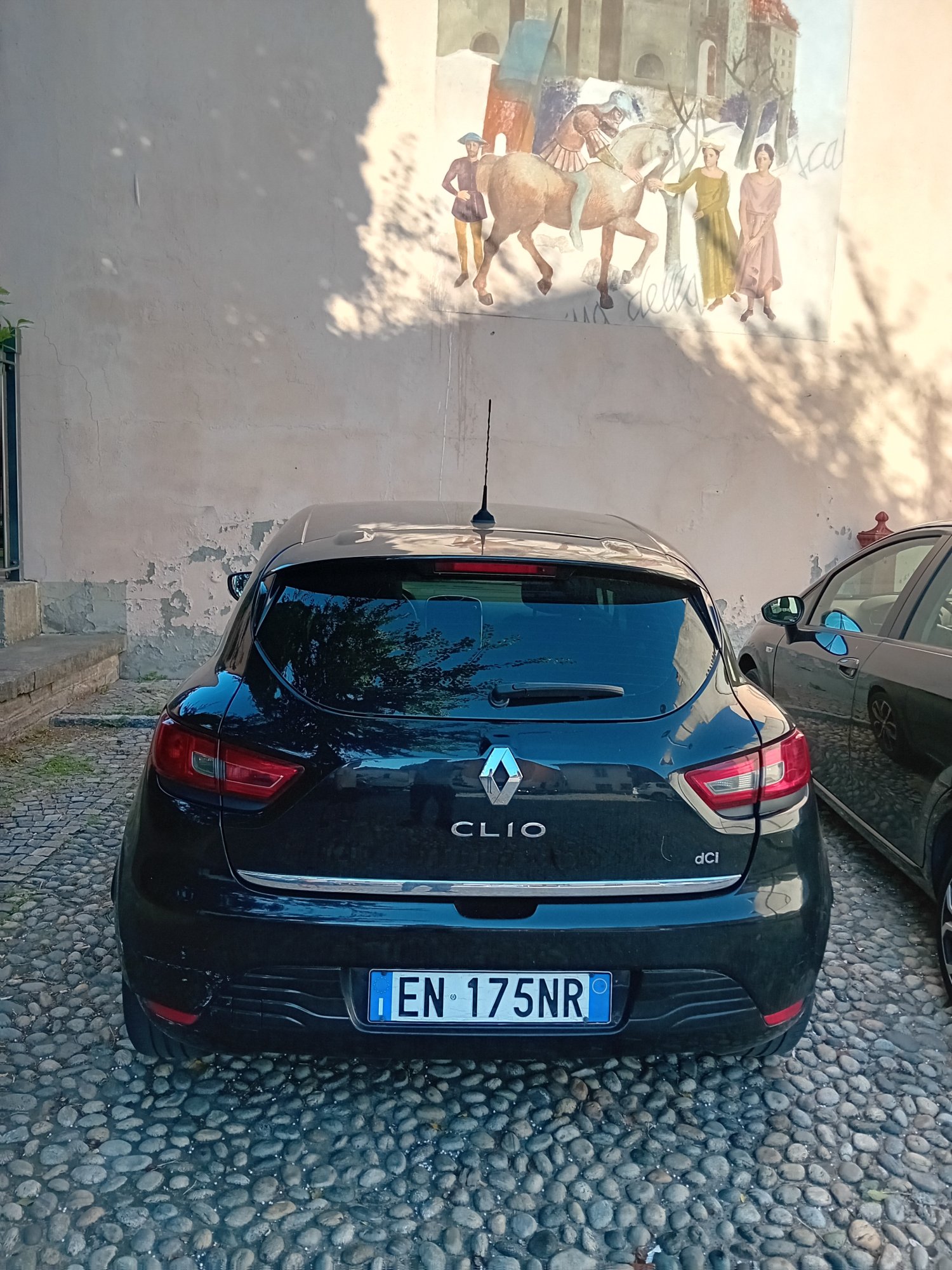 Numer rejestracyjny EN175NR posiada RENAULT Clio 4a serie Clio 1.5 dCi 8V 75CV 5P Live (55 kw)