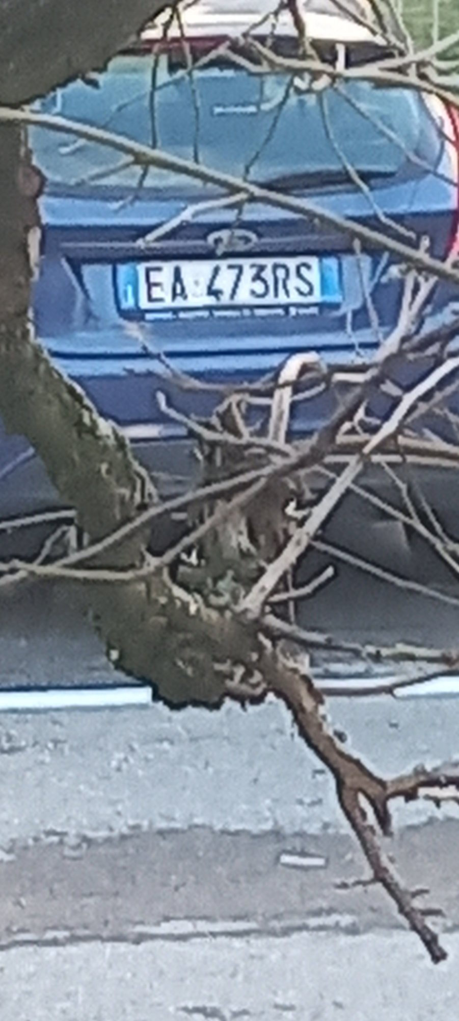 Numer rejestracyjny EA473RS posiada FORD Fiesta 6a serie