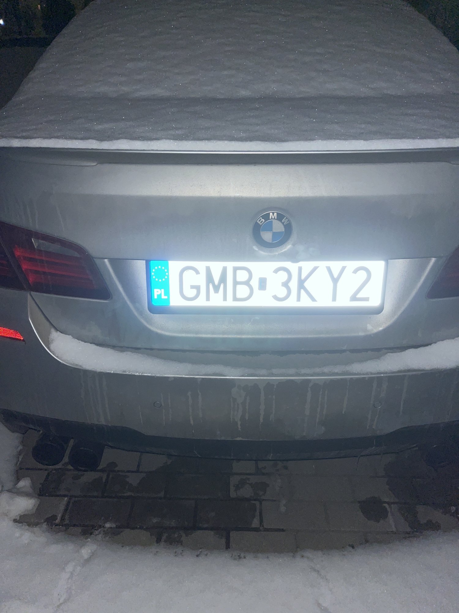 Numer rejestracyjny GMB 3KY2 posiada BMW 550 - GMB3KY2