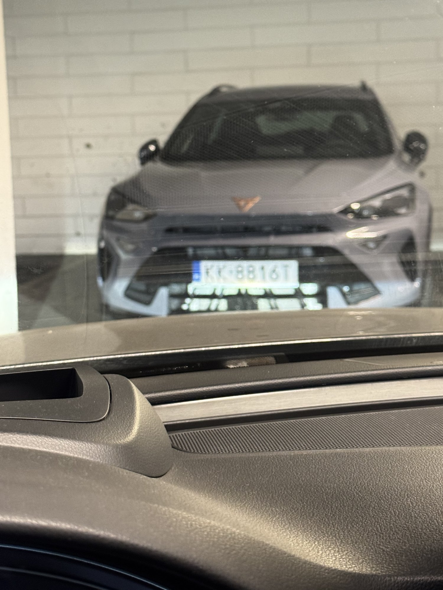 Numer rejestracyjny KK 8816T posiada CUPRA Formentor 1.5 TSI MR`24 E6 Formentor 1.5 TSI MR`24 E6 - KK8816T