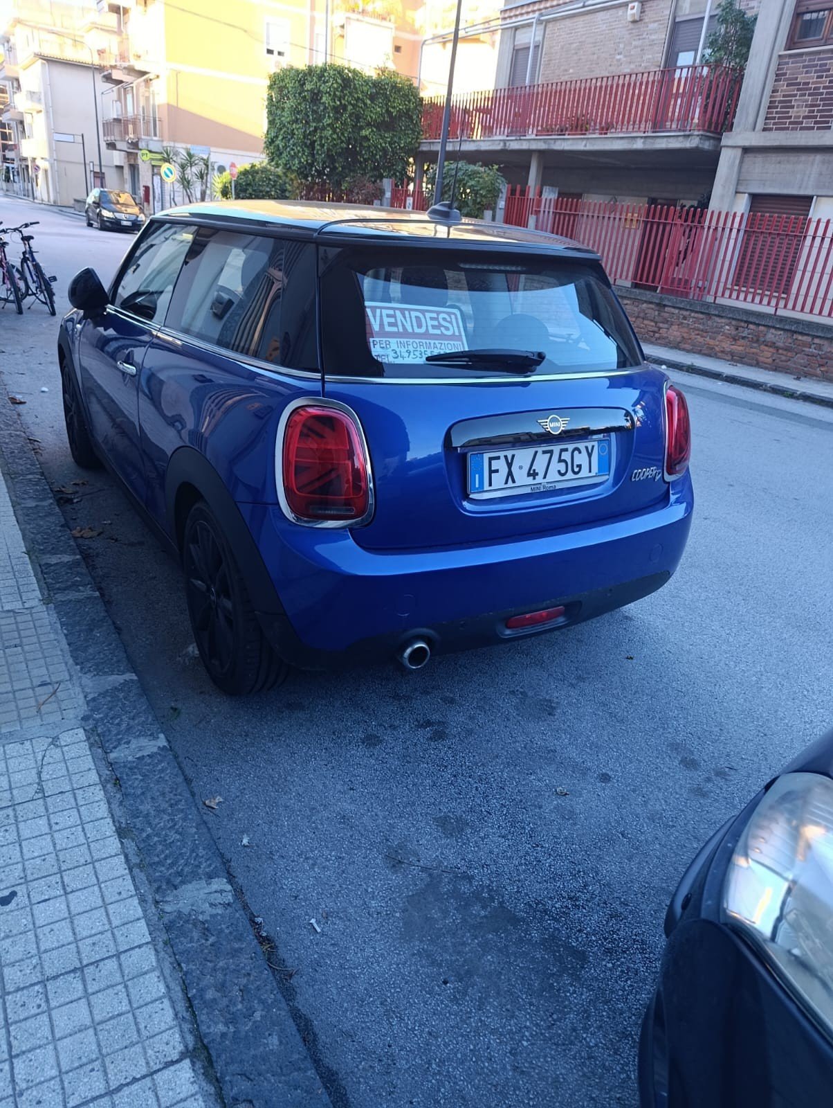 Numer rejestracyjny FX475GY posiada MINI Mini 4a serie Numer rejestracyjny FX475GY posiada MINI Mini 4a serie