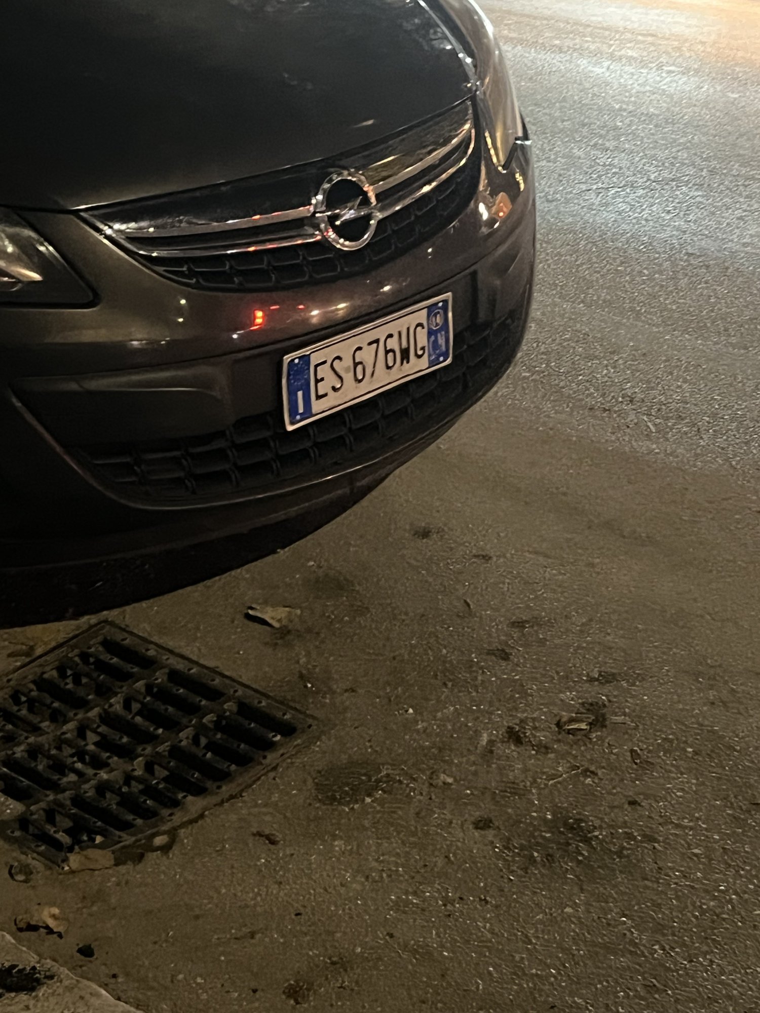 Numer rejestracyjny ES676WG posiada OPEL Corsa 4a serie