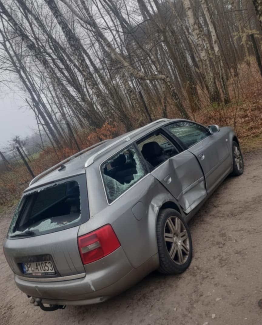 Numer rejestracyjny PL 41053 posiada FSM-BIELSKO BIAŁA POLSKI FIAT 126P 650 - PL41053