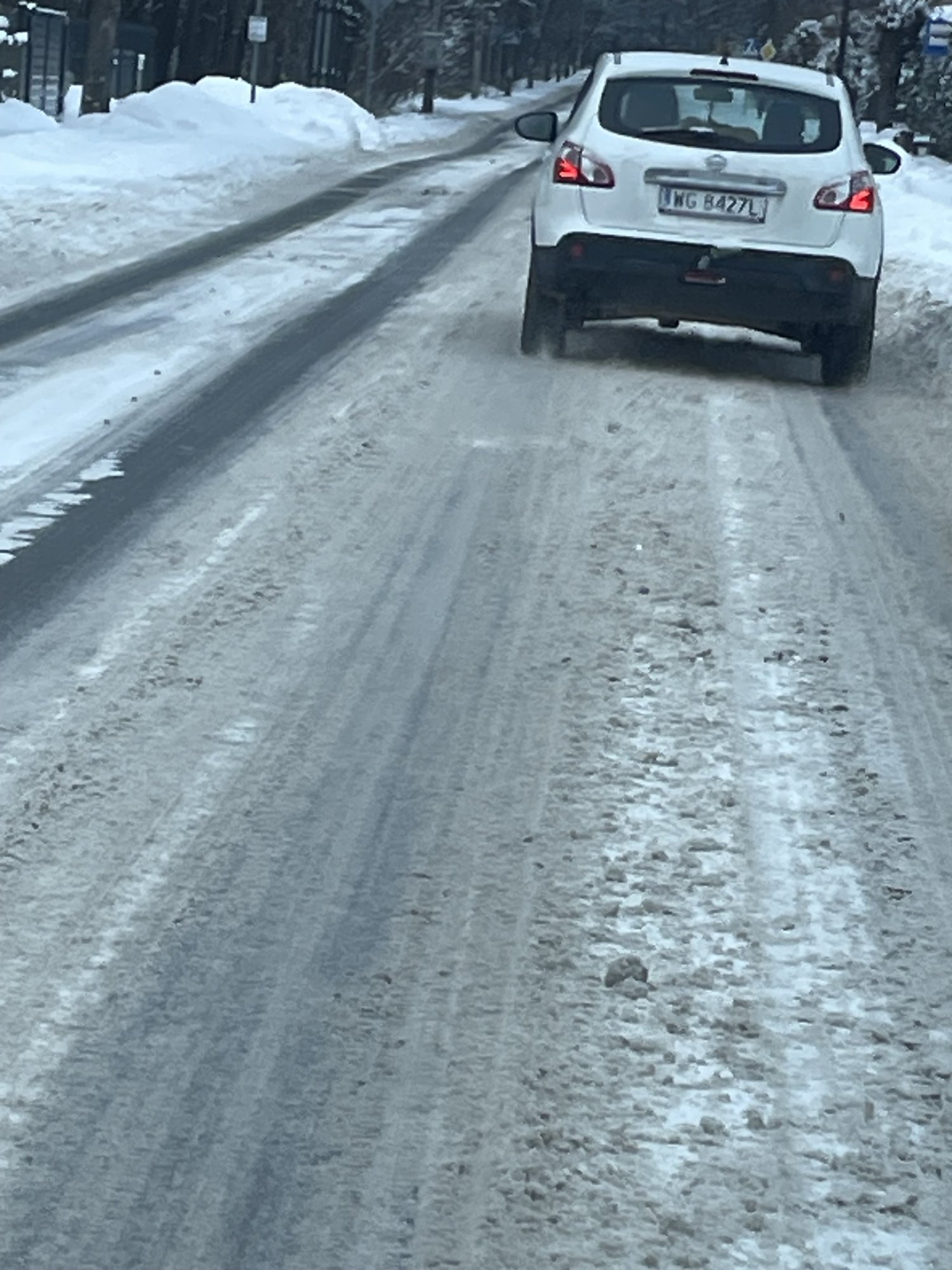 Numer rejestracyjny WG 8427L posiada NISSAN Qashqai 1.6 MR`10 E5 Visia - WG8427L