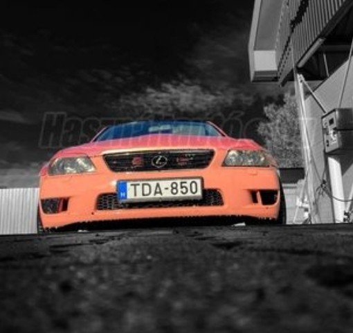 Numer rejestracyjny TDA850 posiada Lexus 