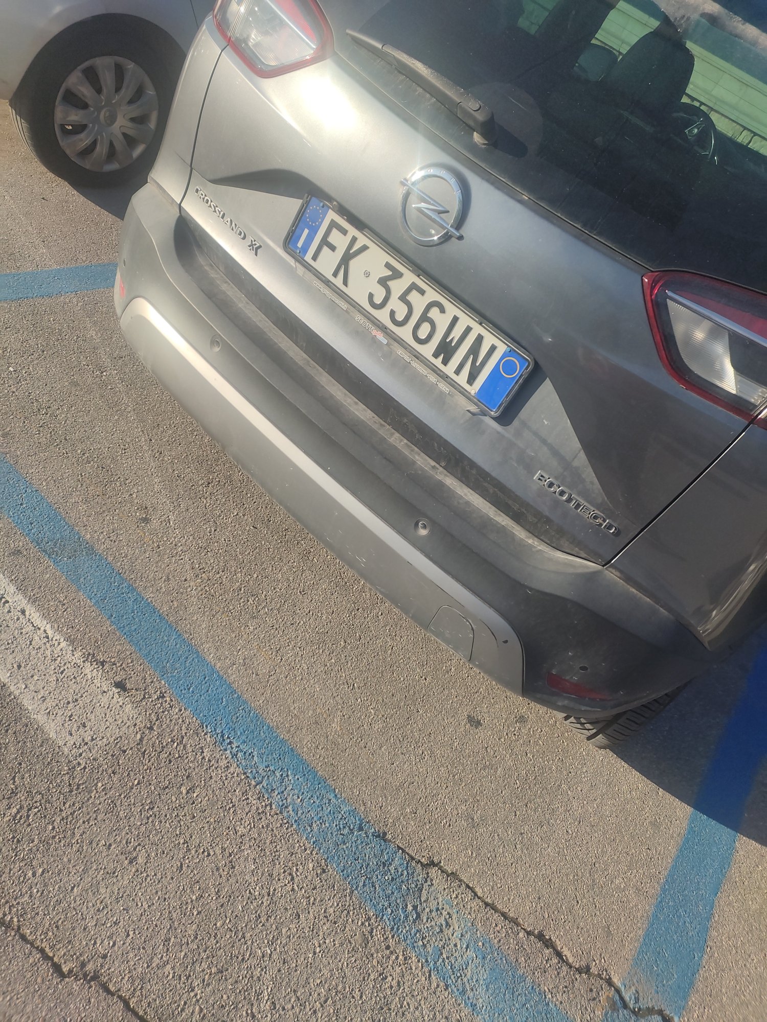 Numer rejestracyjny FK356WN posiada OPEL Crossland