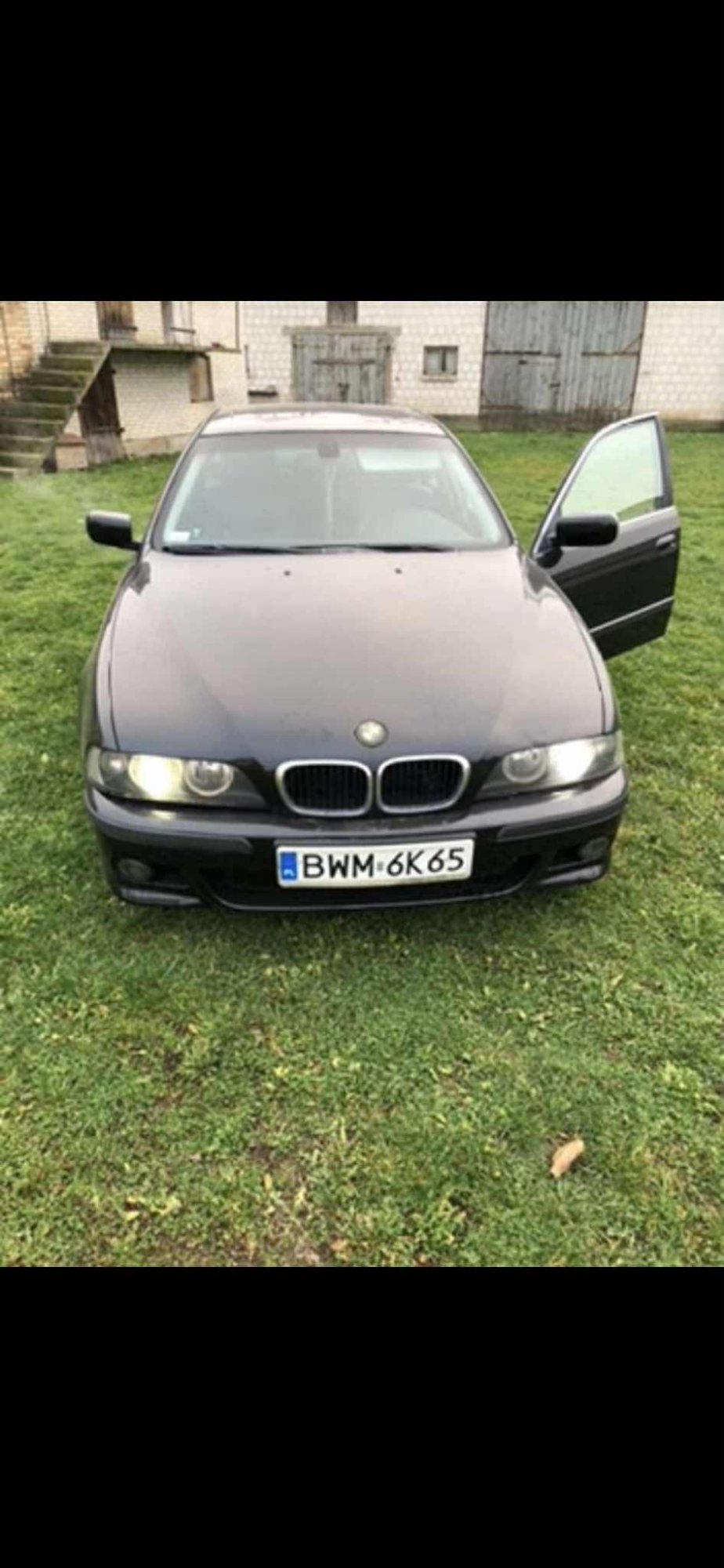 Numer rejestracyjny BWM6K65 posiada BMW 