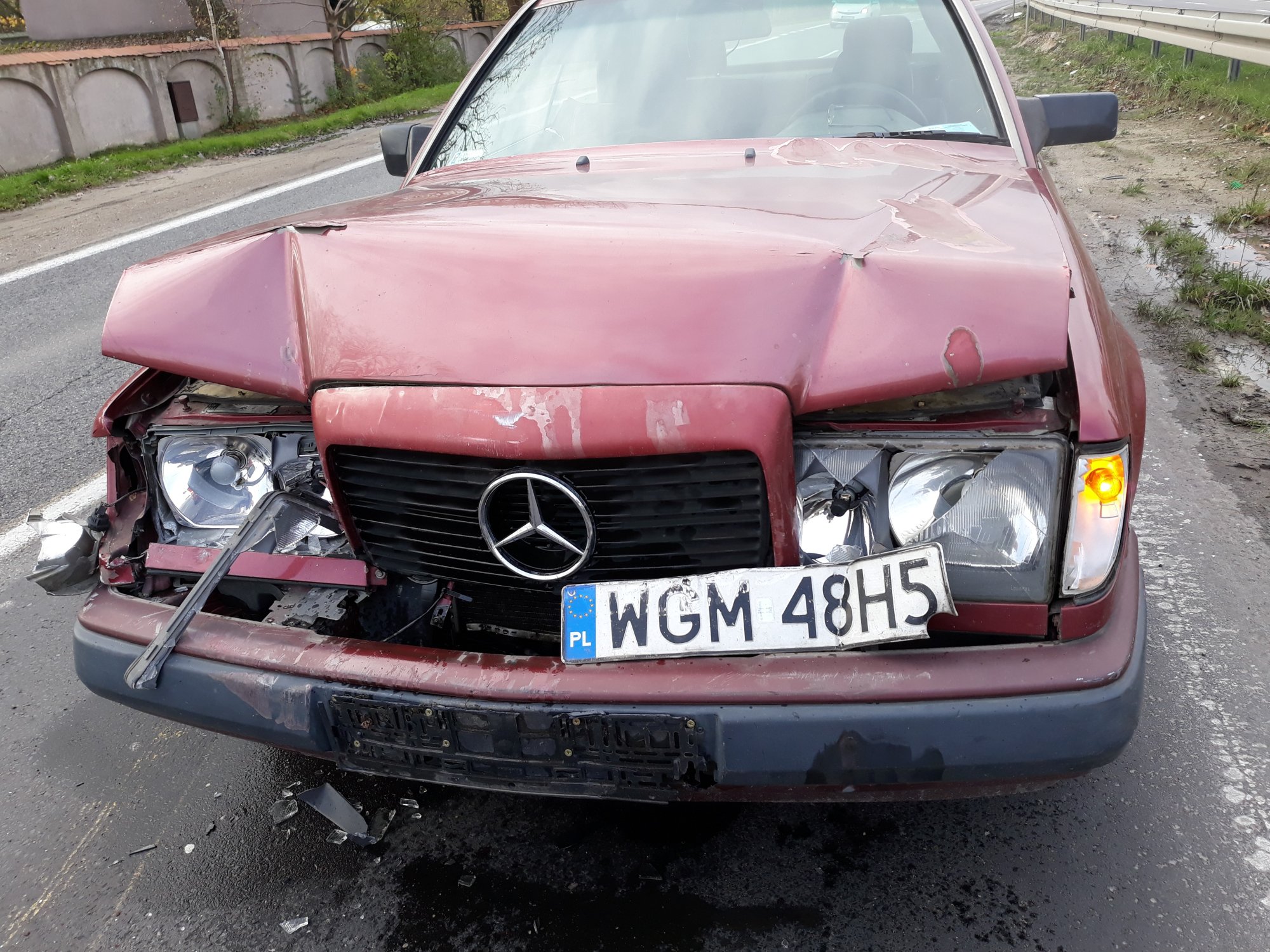 Numer rejestracyjny WGM 48H5 posiada MERCEDES-BENZ 230 E 124 230CE - WGM48H5 Numer rejestracyjny WGM 48H5 posiada MERCEDES-BENZ 230 E 124 230CE - WGM48H5