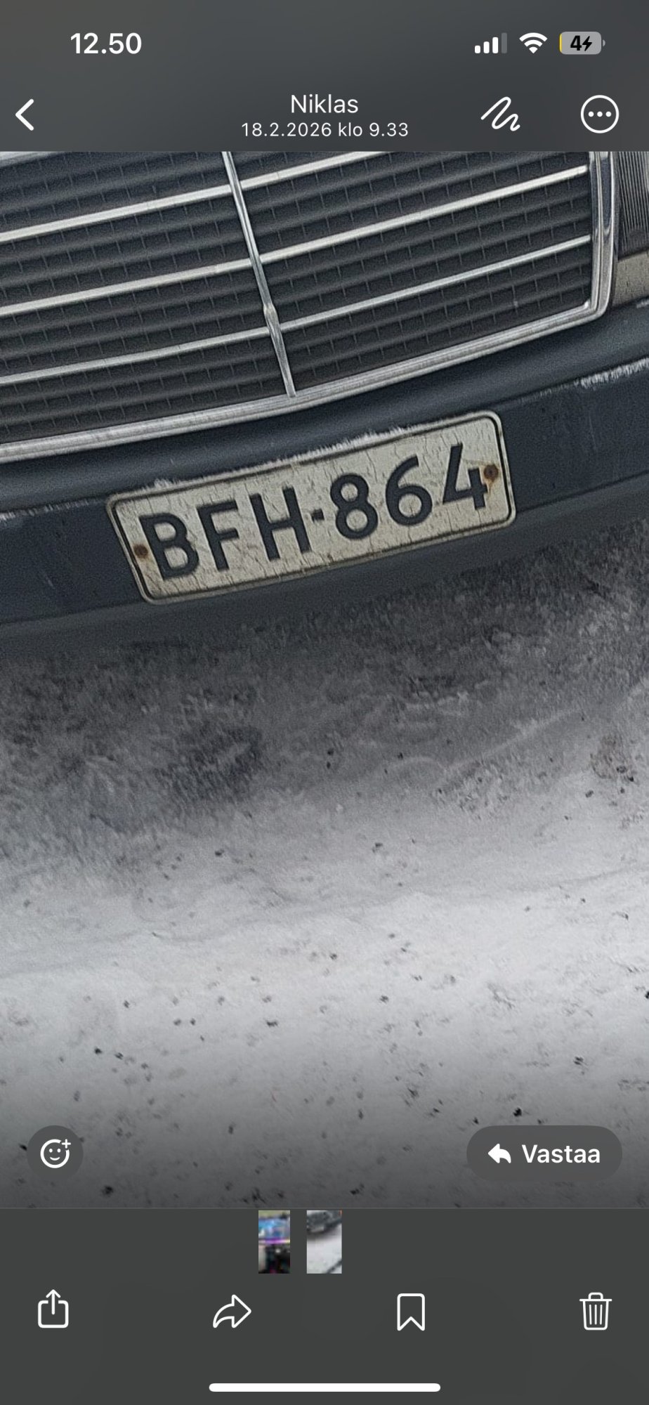 Numer rejestracyjny BFH864 posiada Mercedes-Benz 