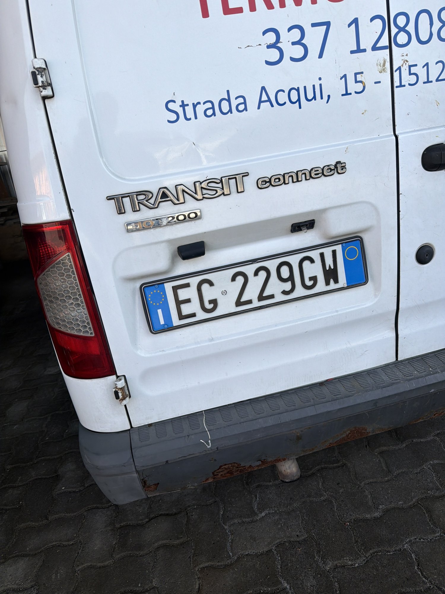 Numer rejestracyjny EG229GW posiada FORD Trans-Tour Connect Numer rejestracyjny EG229GW posiada FORD Trans-Tour Connect